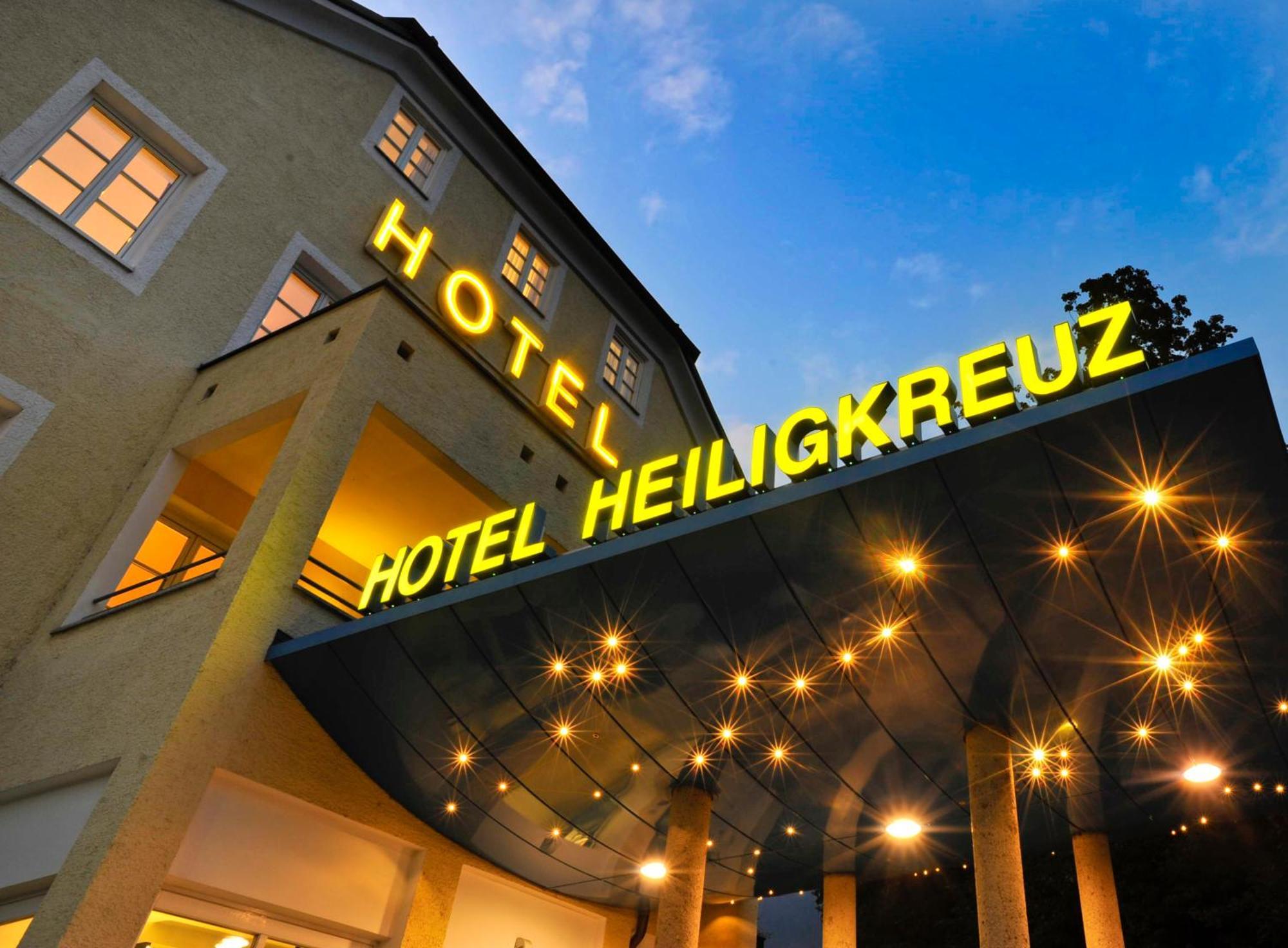 Austria Classic Hotel Heiligkreuz ฮัลล์อินทีโรล ภายนอก รูปภาพ