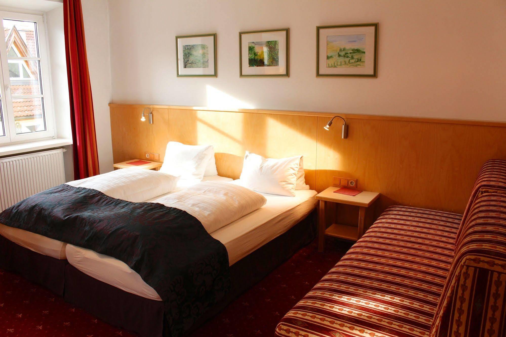 Austria Classic Hotel Heiligkreuz ฮัลล์อินทีโรล ภายนอก รูปภาพ